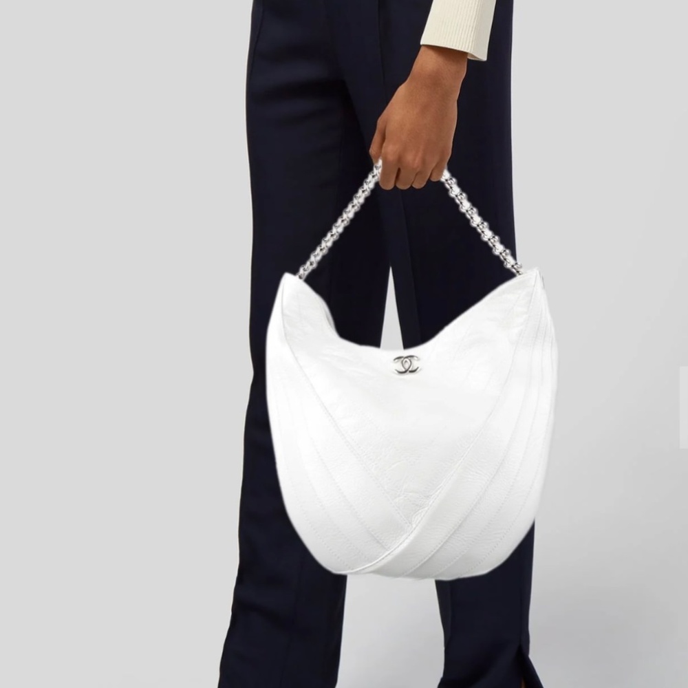 Chanel Droplet Hobo - Picture 17 of 17